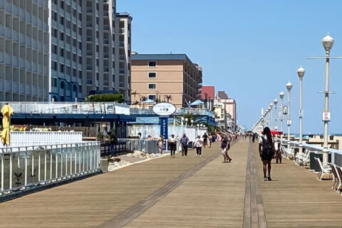 After medical waste washed ashore, some Maryland beaches ‘hope to reopen’ oceanfront access within days