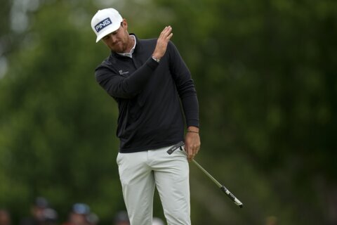 Pereira leads PGA Championship; Woods withdraws after 79