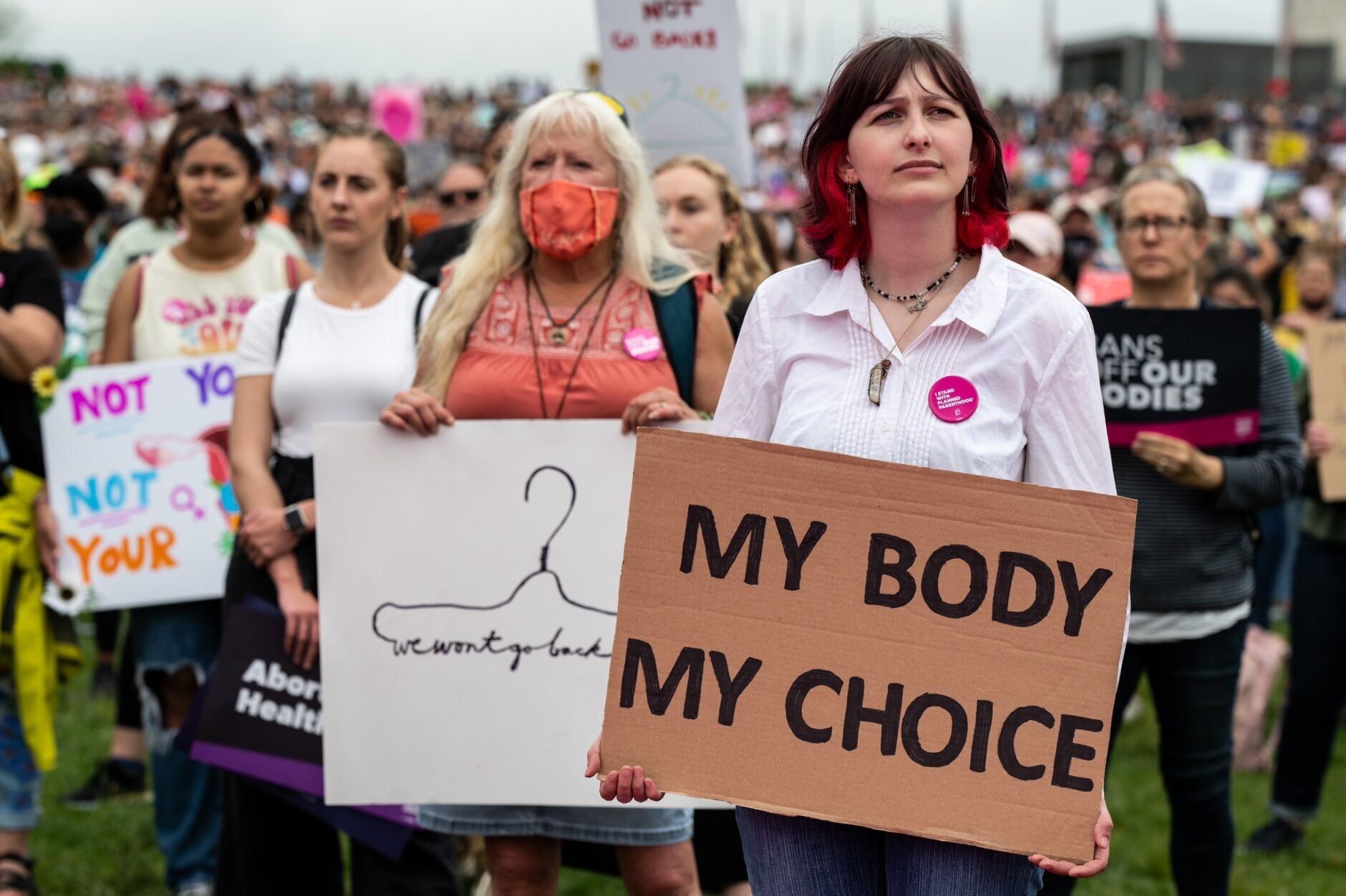 <p>Marchers chanted “Abortion is healthcare” and held signs that said “My body, my choice,” “Bans off our bodies,” “Support bodily autonomy,” and more, as an all-female drum corp played amongst the demonstrators. (WTOP/Alejandro Alvarez)</p>
