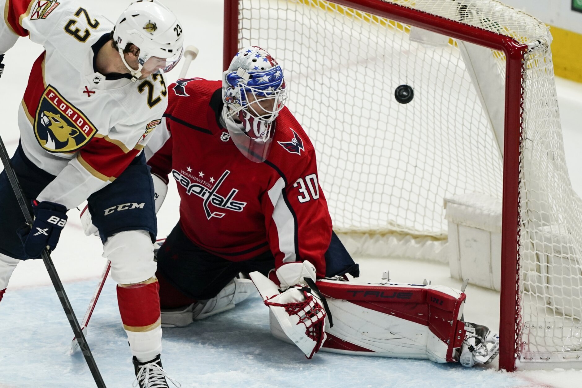 Panthers dominate Capitals in Game 2, even series - The Washington