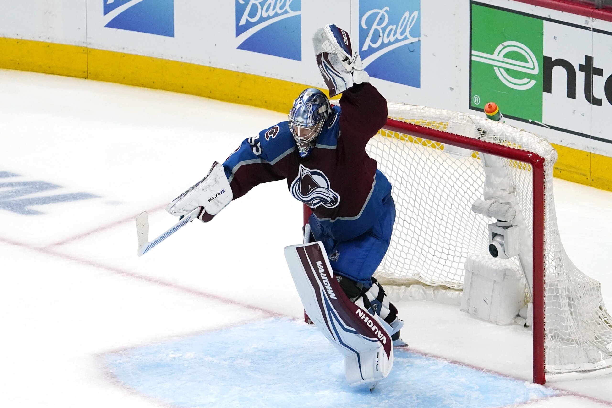 Avalanche goalie Darcy Kuemper out for Game 4 with eye injury