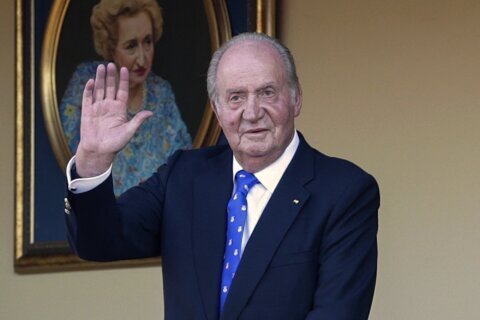 Scandal-hit former king returns to Spain after 2 years