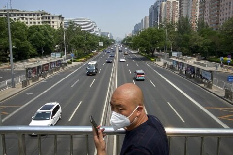 Shanghai to reopen subways in easing of COVID lockdown