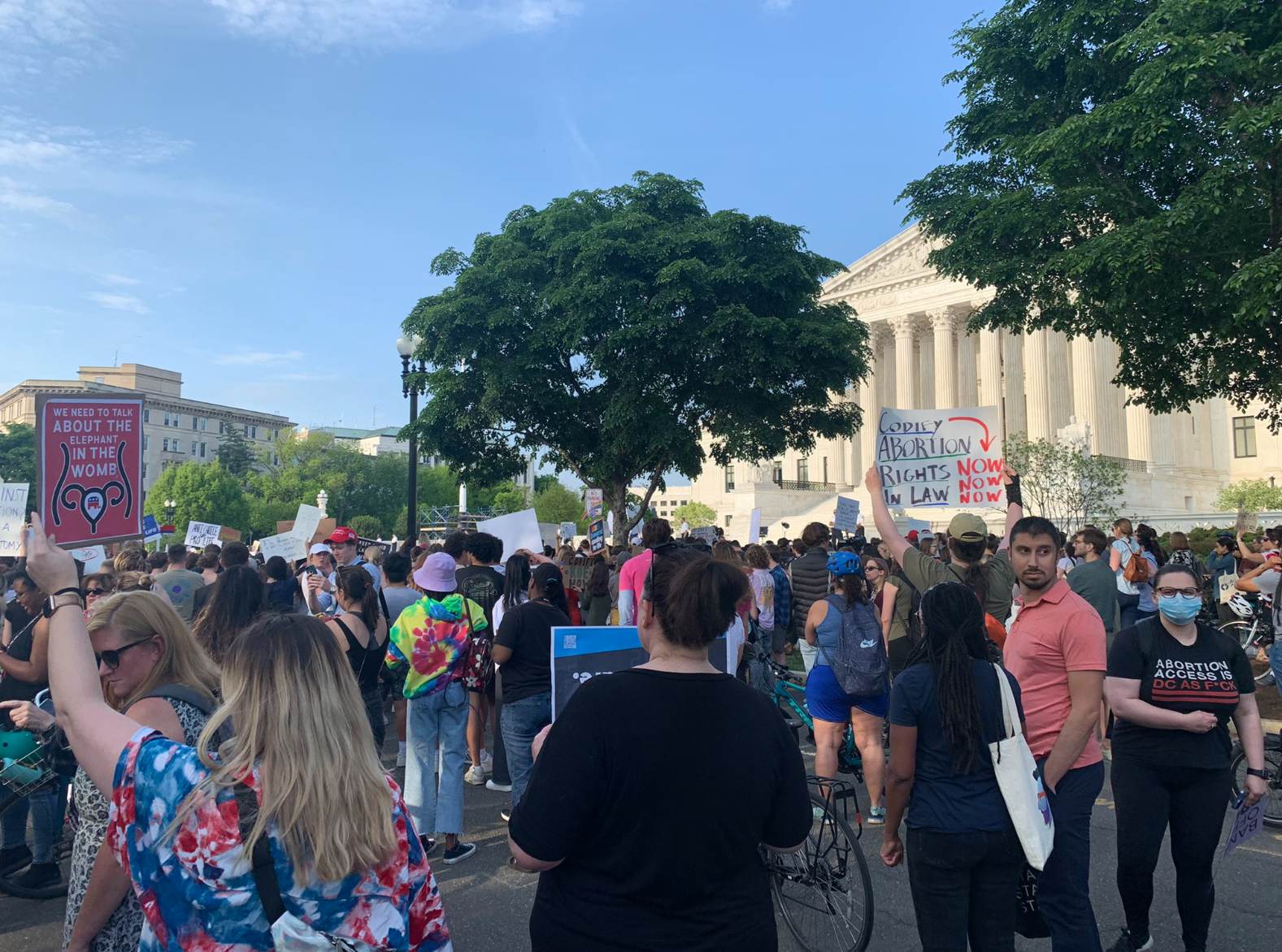 Demonstrators face off at Supreme Court following Roe draft leak