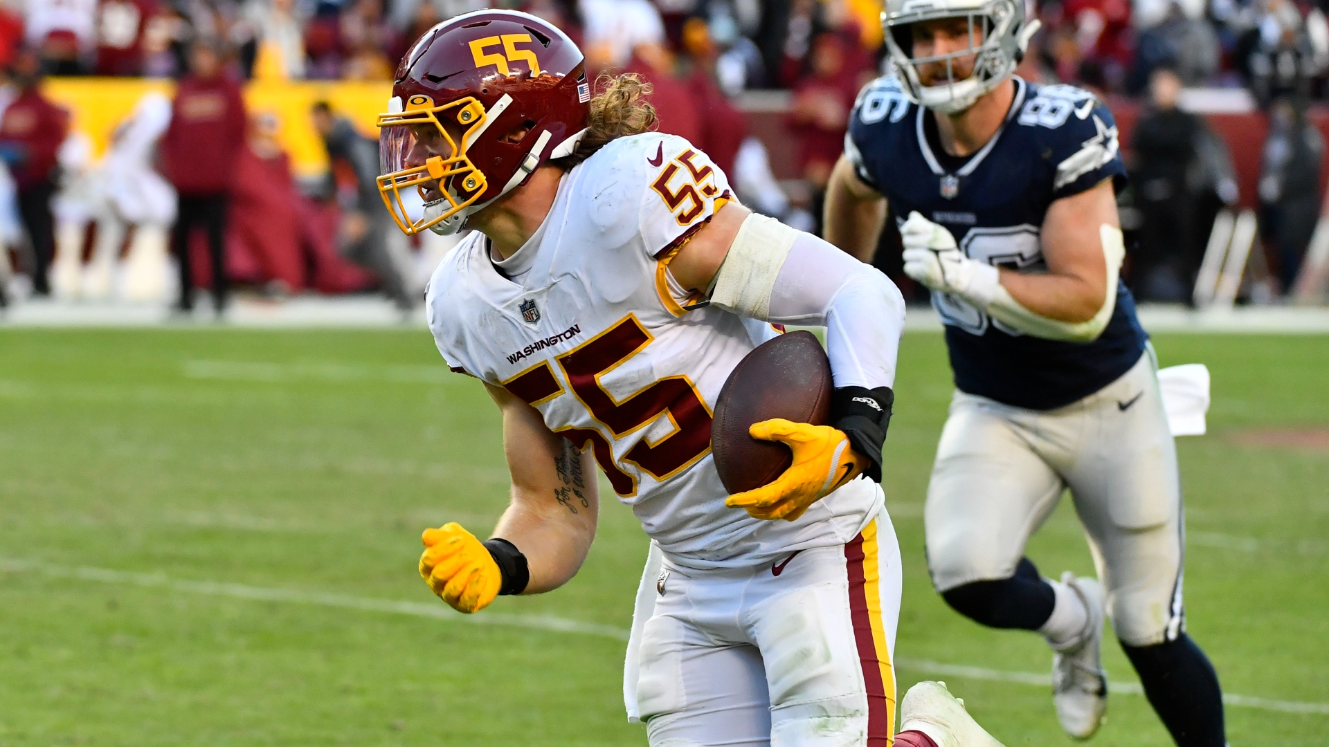 Where does linebacker Cole Holcomb fit in Washington's new defense? - The  Athletic