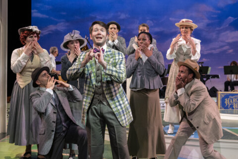 Deaf actor stars in Olney Theatre Center’s deaf/hearing hybrid take on ‘The Music Man’