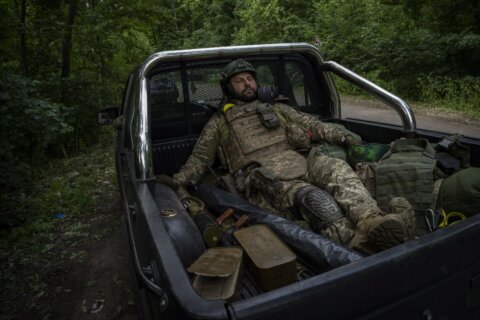 AP Exclusive: Ukraine recovers bodies from steel-plant siege