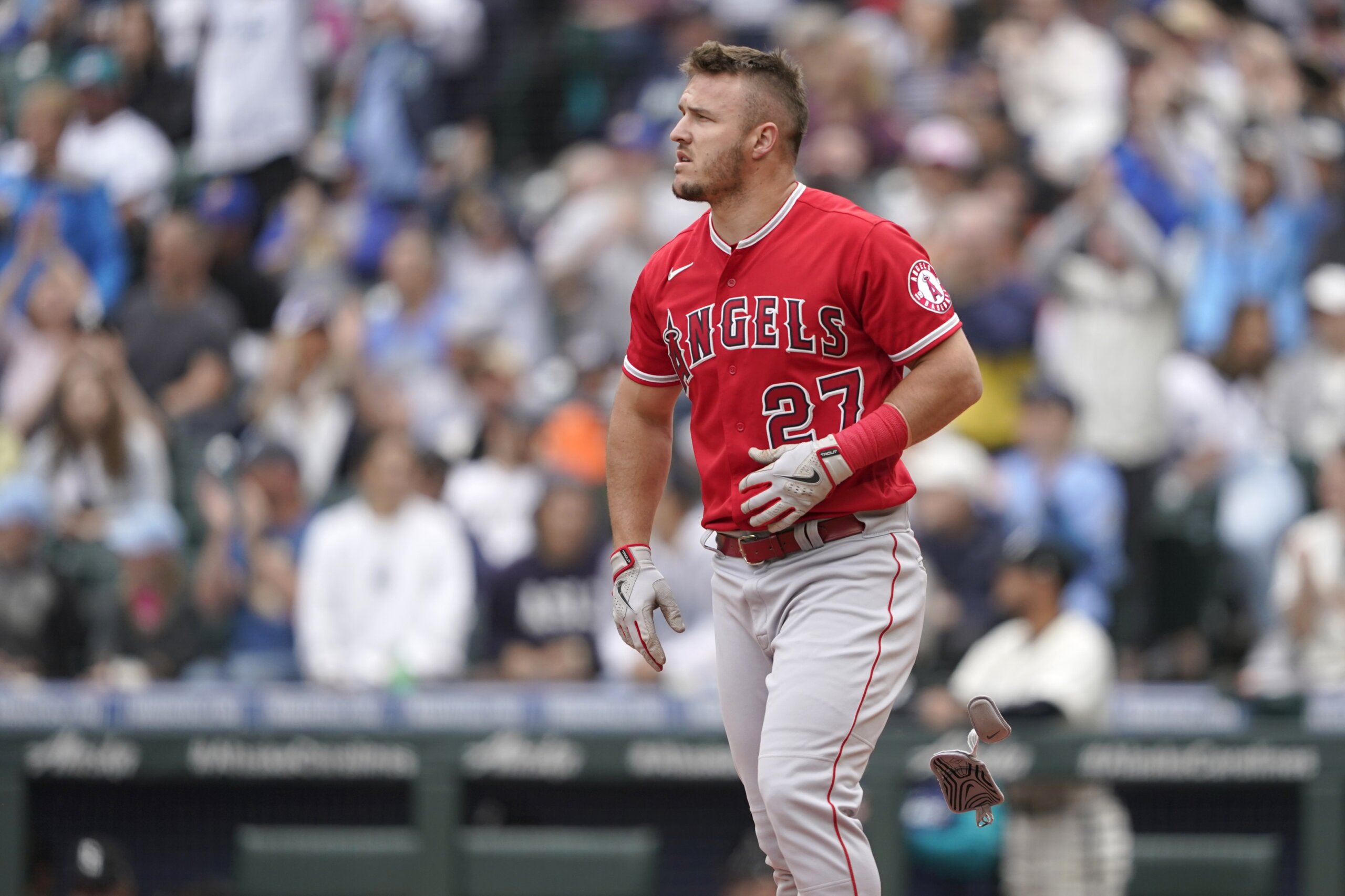 Trout homers again as Angels sweep twinbill from Mariners