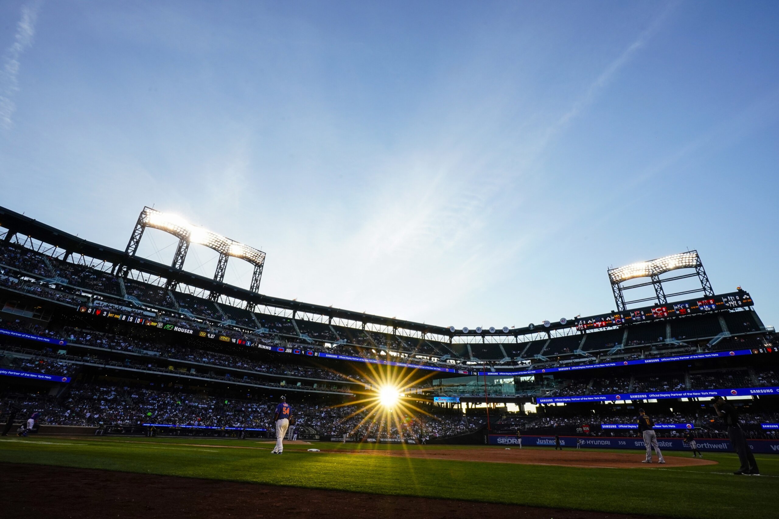 Angel Hernandez asks appeals court to reinstate suit against MLB -  Washington Times