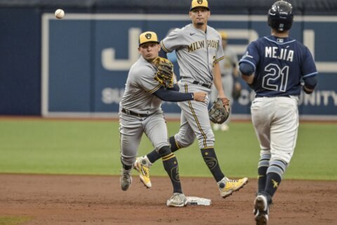 Rockies play the Astros with 1-0 series lead - WTOP News