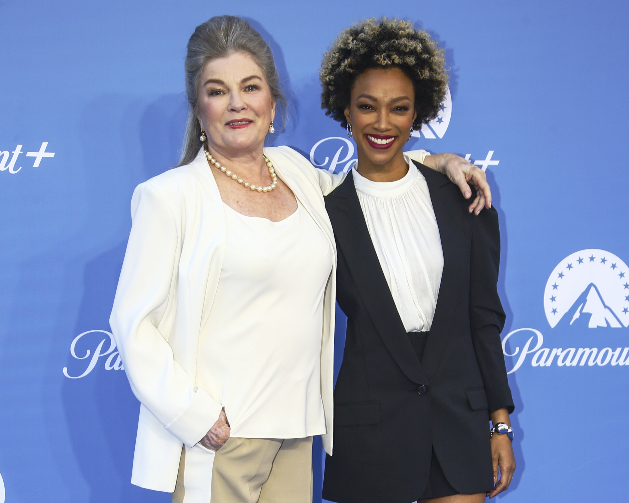 Sonequa Martin-Green, Kate Mulgrew 