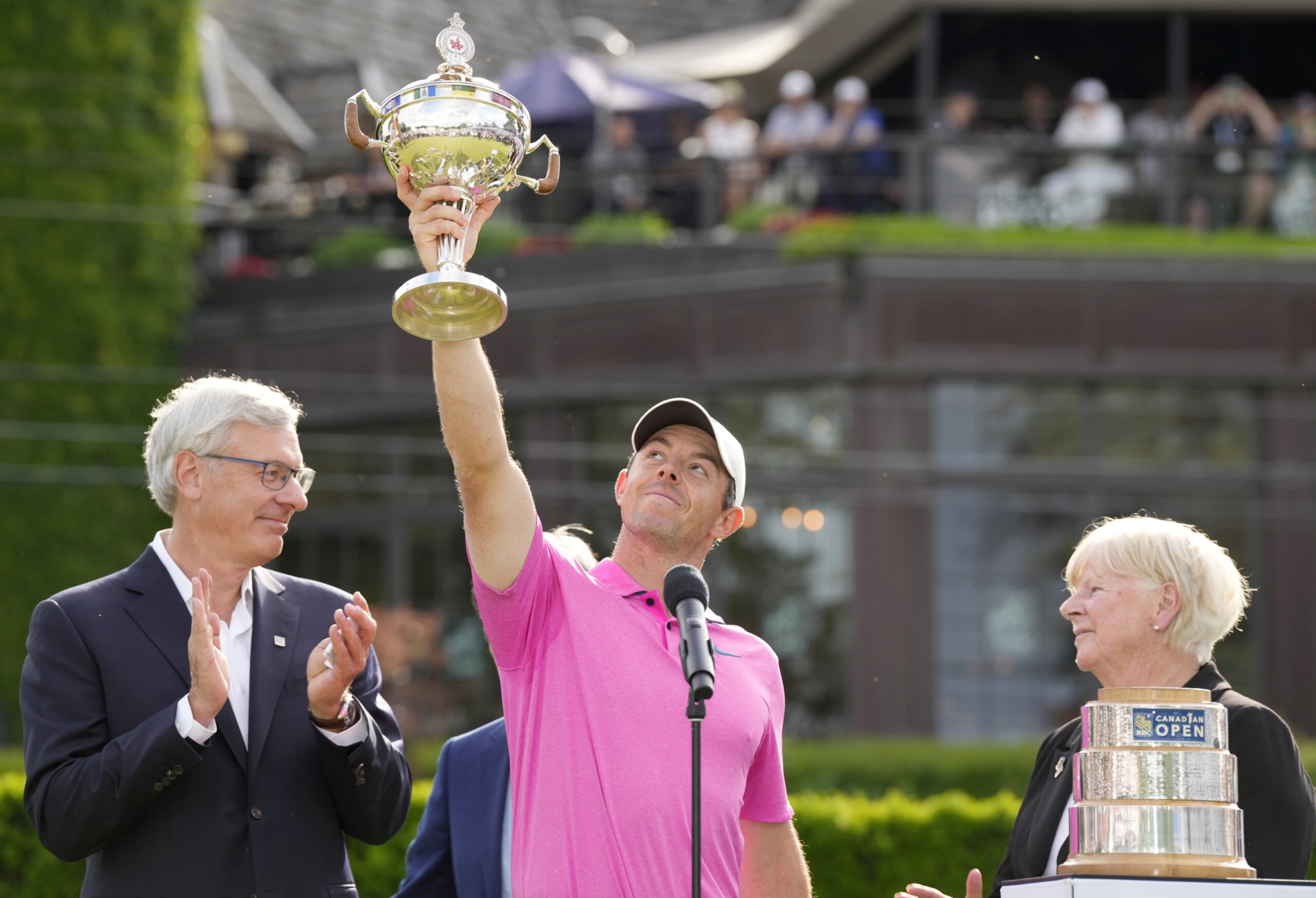 McIlroy defends Canadian Open title; Henderson wins on LPGA WTOP News