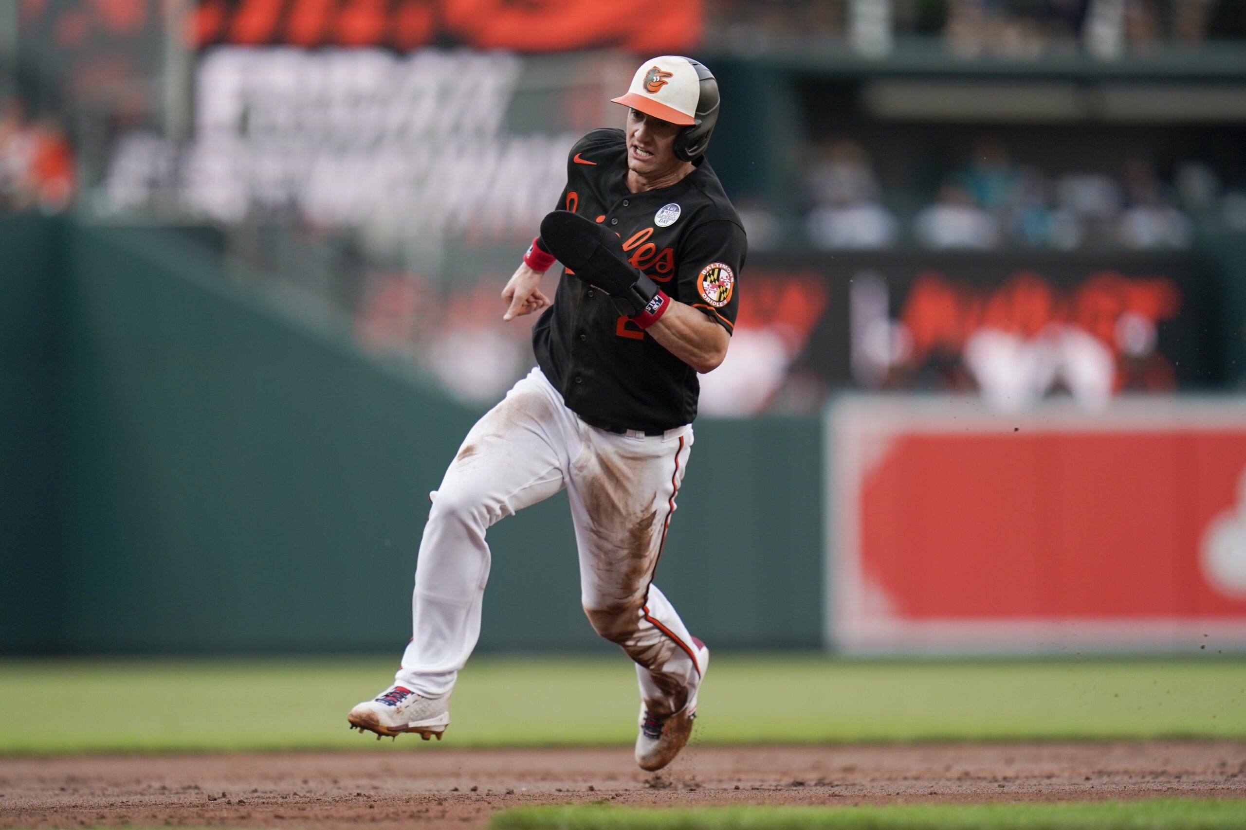 AL East-leading Orioles rout Mets 10-3 in Showalter's return to