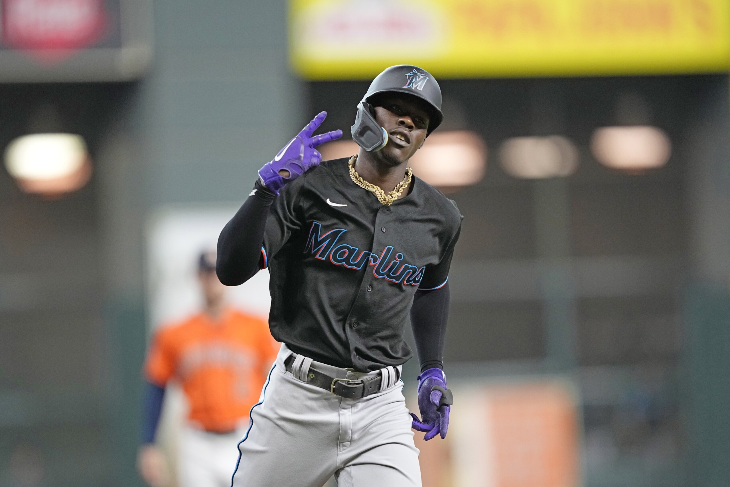 Aguilar, Soler, Anderson homer in Marlins' win over Brewers