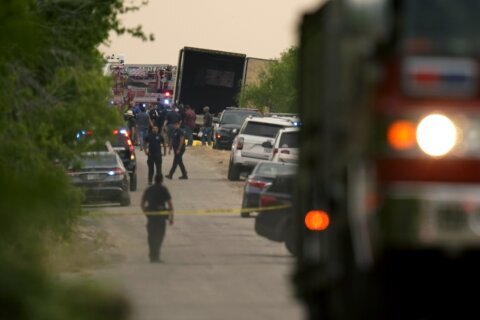 51 migrants die after trailer abandoned in San Antonio heat