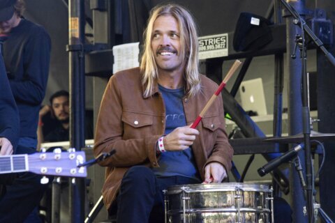 Foo Fighters plan 2 tribute concerts for Taylor Hawkins