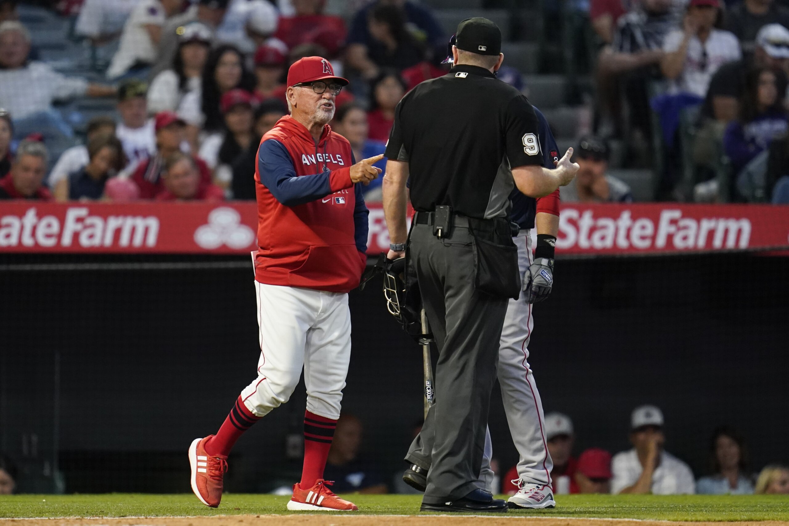 Los Angeles Angels Fire Joe Maddon, Name Phil Nevin Interim