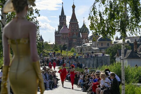 AP PHOTOS: Moscow Fashion Week sprawls across the capital