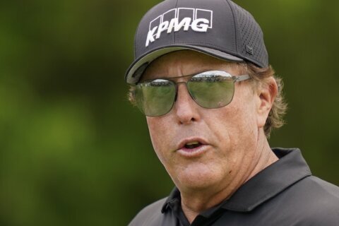 Mickelson the last to sign up for Saudi-funded golf league