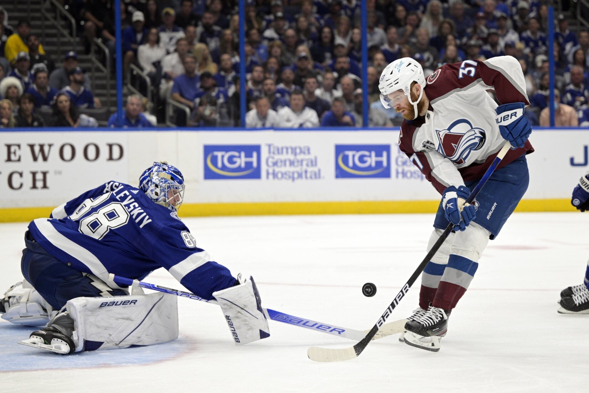 Avalanche dethrone Lightning to win Stanley Cup - The Columbian