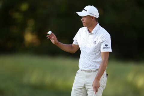 US Open updates: Rahm closes 1 behind Zalatoris, Fitzpatrick