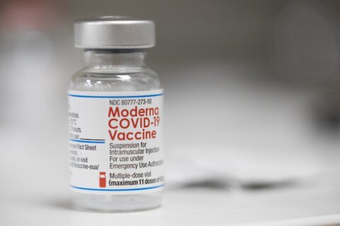 FDA advisers back Moderna’s COVID-19 vaccine for older kids