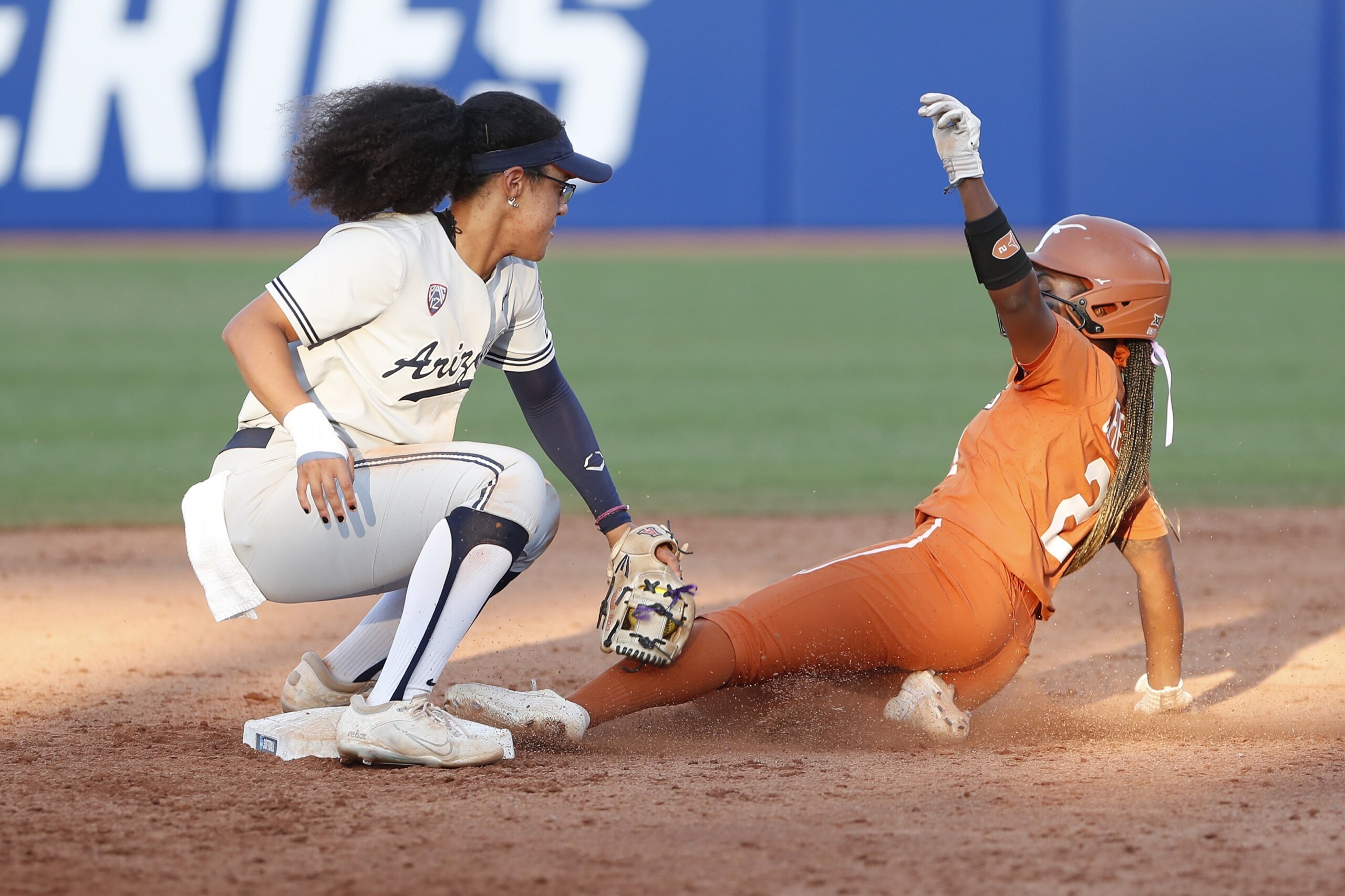 Czech, Smith lead Texas past Arizona, into WCWS semifinals - WTOP News