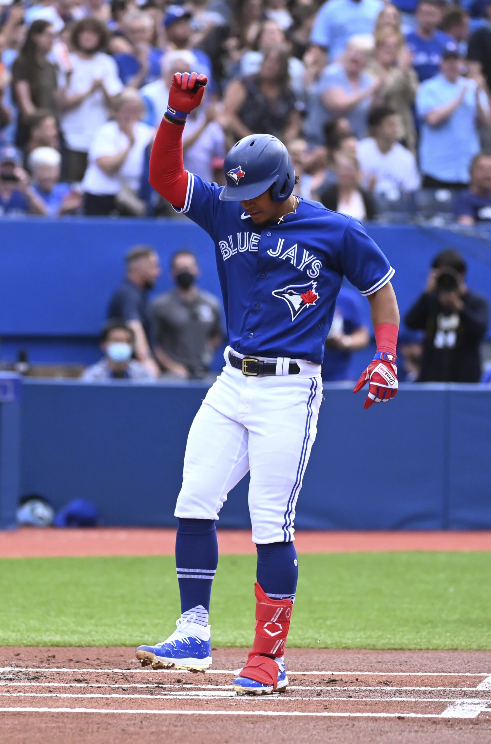 Guerrero homers as Jays win 7th straight, beat White Sox 7-3