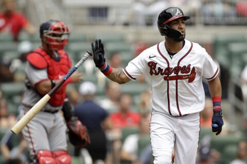 Riley hits RBI single in 12th, surging Braves top Nationals