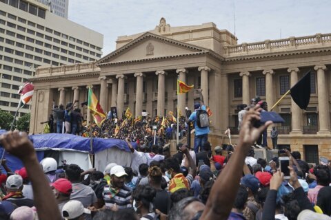 Sri Lanka opposition meets to name new gov't amid turmoil