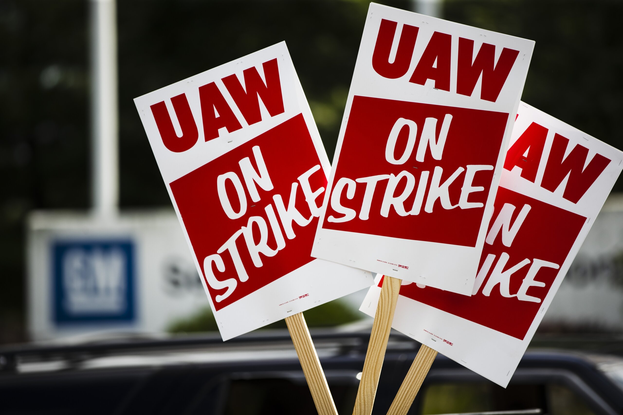 uaw-rescinds-strike-pay-increase-at-annual-convention-wtop-news