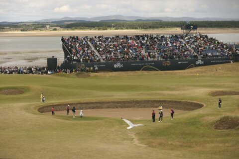 British Open | Smith drops 4 off lead after tough 3rd round