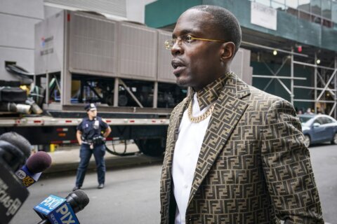 NYPD: Preacher, wife robbed of $1M in jewelry during sermon