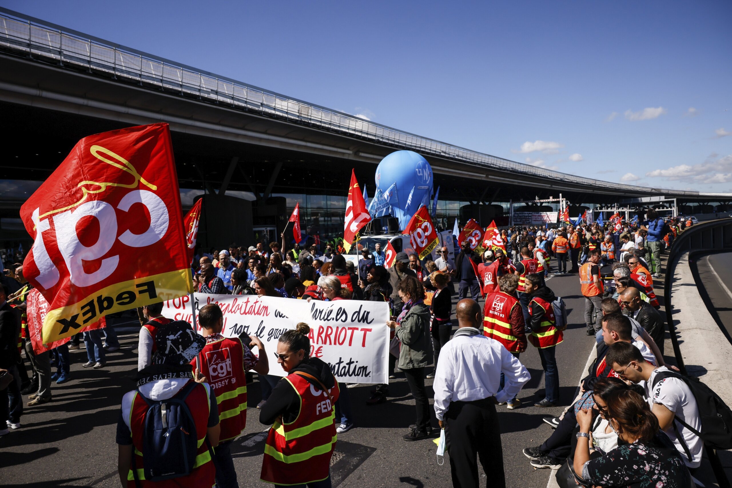 French airport workers strike for higher pay amid inflation WTOP News