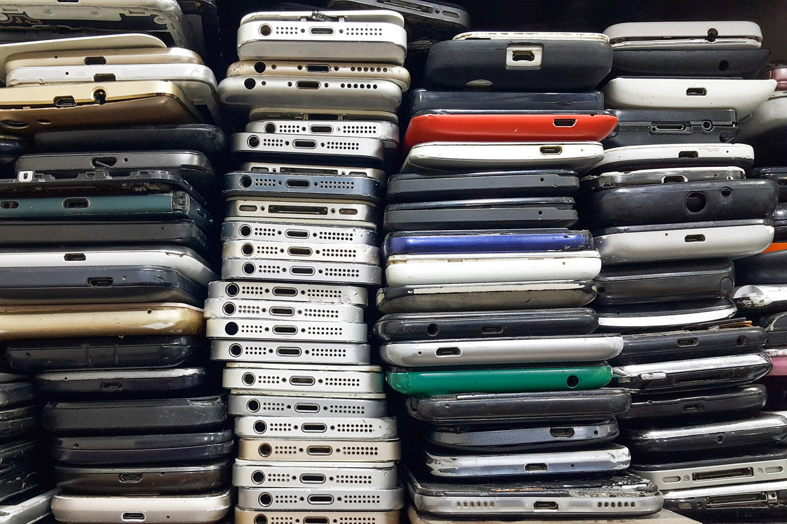‘A mountain that just keeps growing.’ What to know about the e-waste left behind by your gadgets
