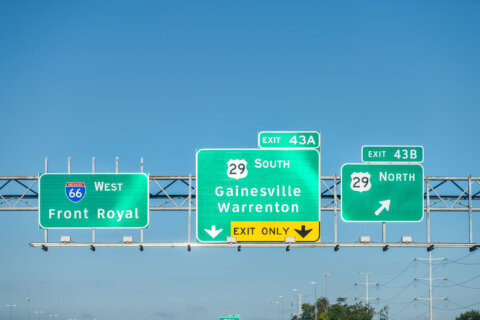 Possible delays during extended lane closures on I-66 West between Centreville, Gainesville