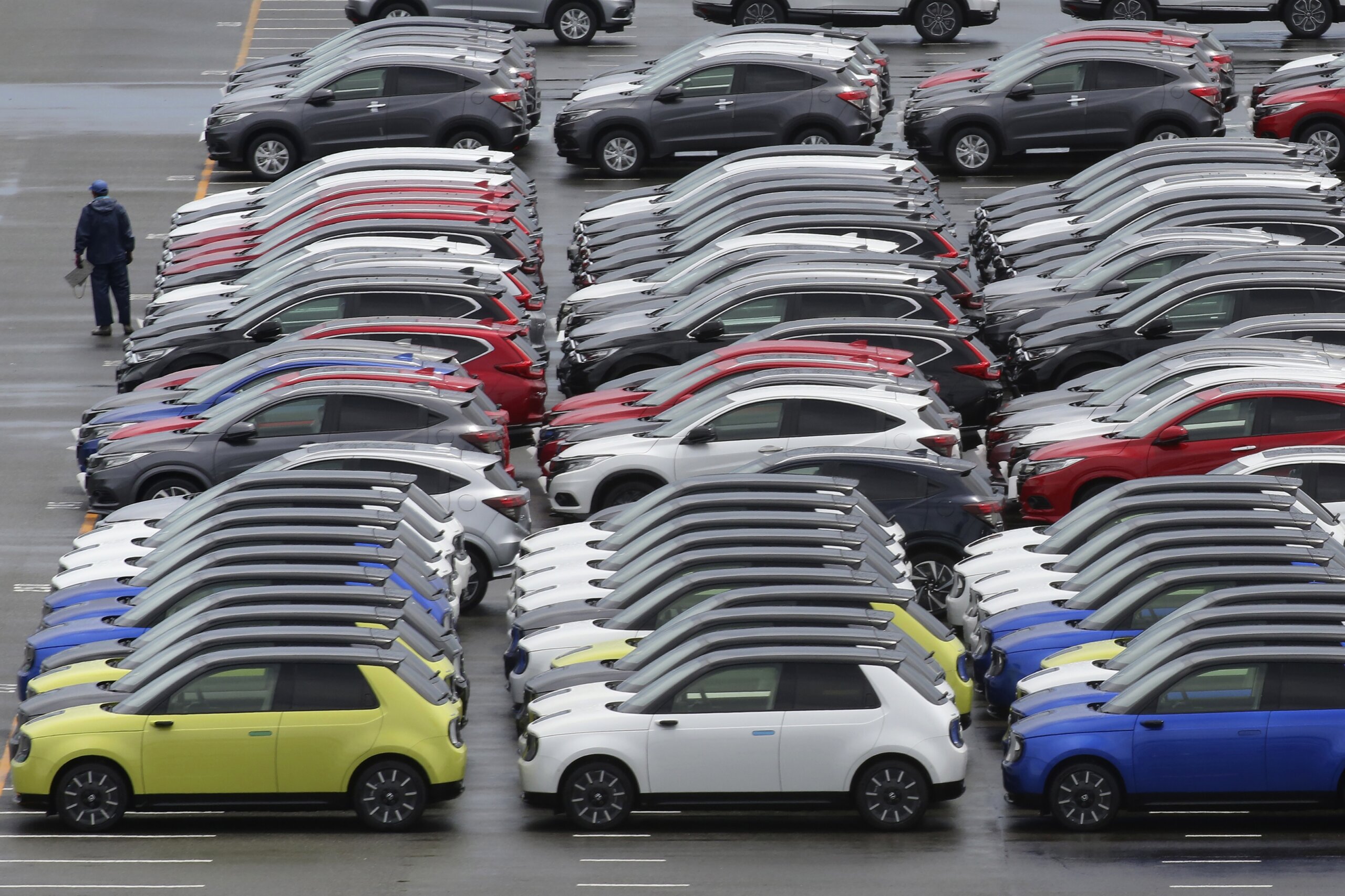 Japan trade deficit grows as oil prices surge, yen drops WTOP News