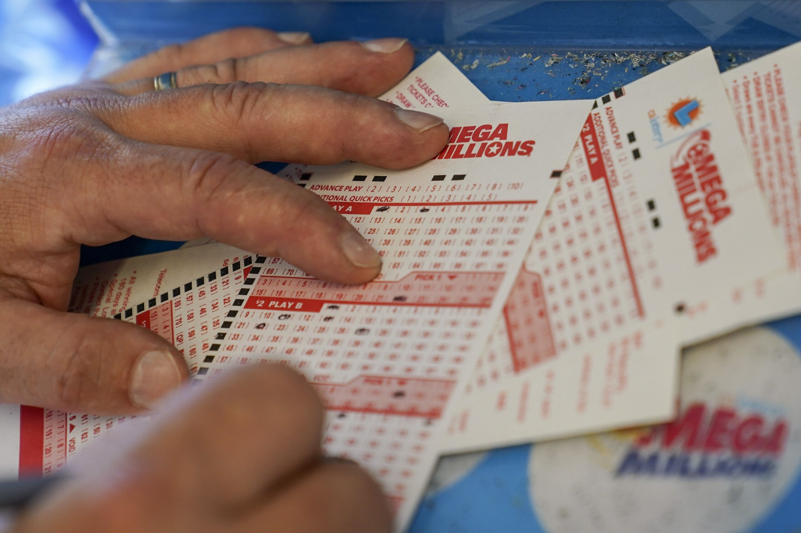 .1B Mega Millions jackpot among largest prizes ever | WTOP News