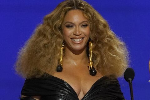 Beyoncé to remove offensive word from new song