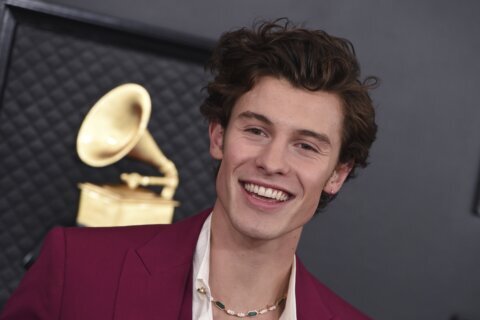 Shawn Mendes cancels world tour to prioritize his health