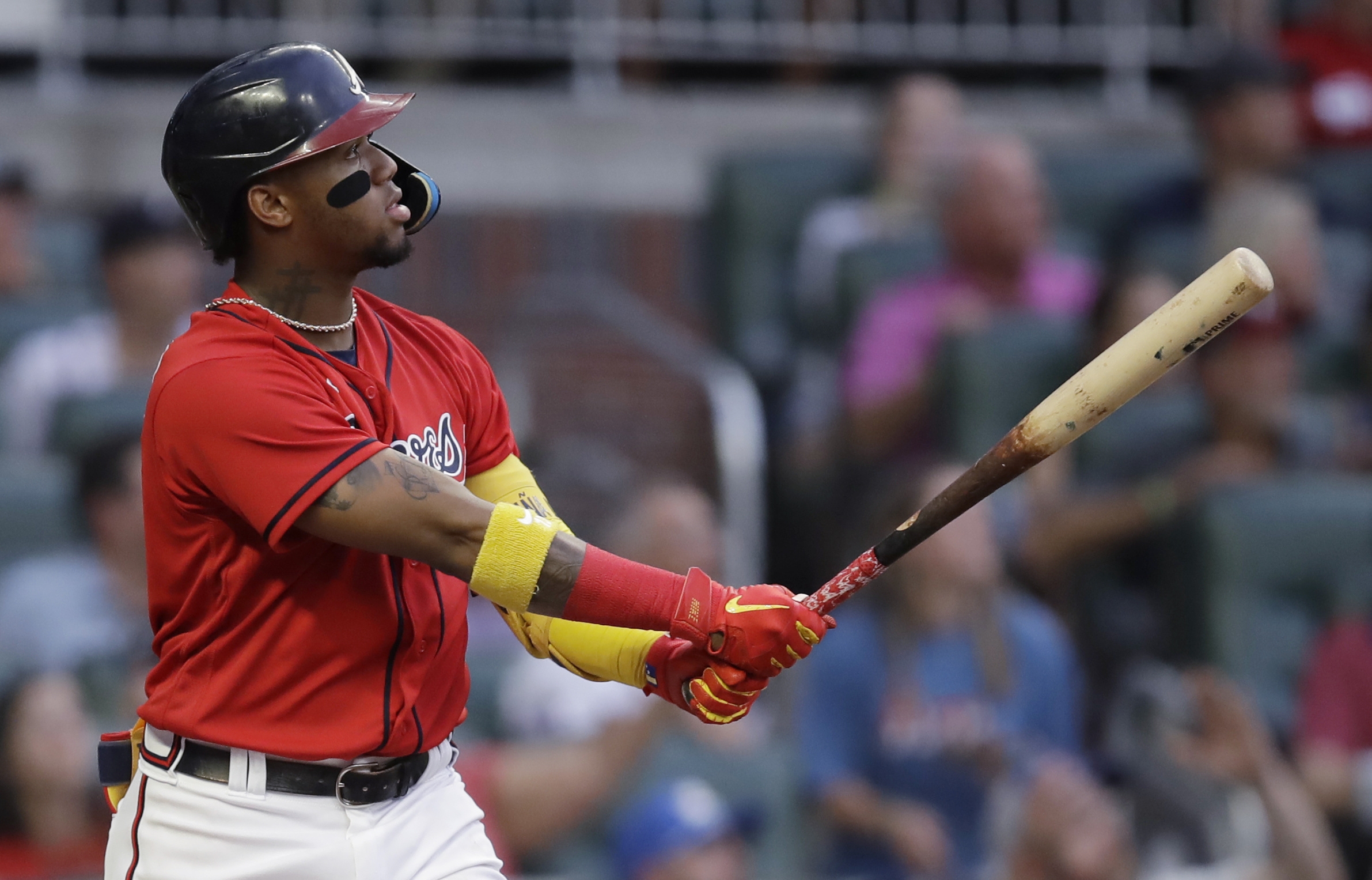 Braves tie season record with 307 homers as Ozuna hits pair in 10