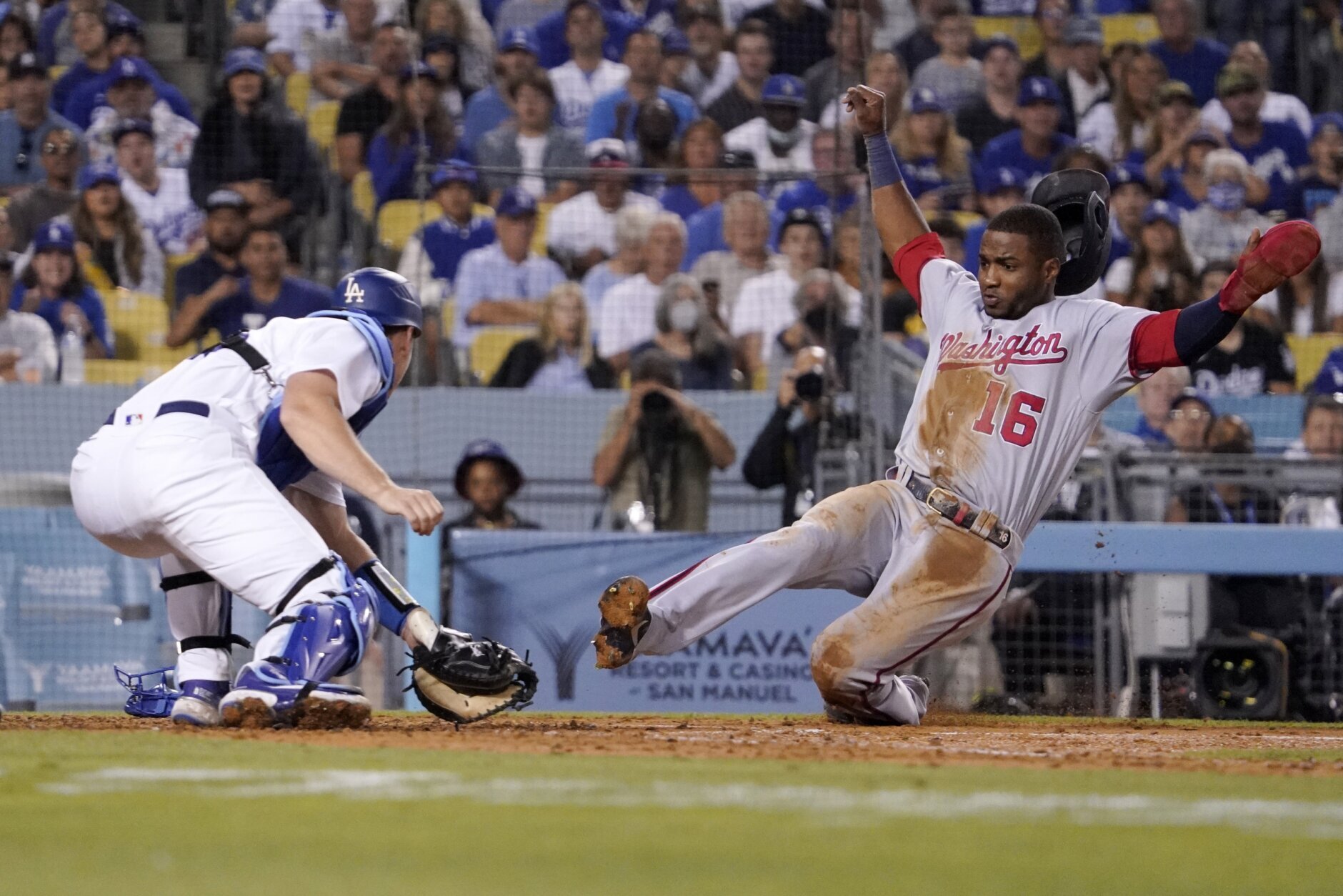 MLB trade deadline brings back vivid memories for Dave Roberts - Los  Angeles Times