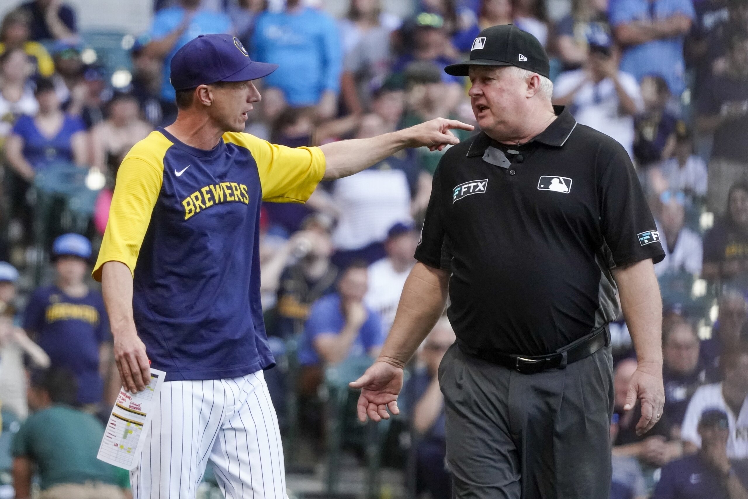 Umpire Angel Hernandez sees appeals court refuse to reinstate