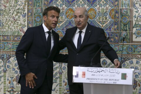 France’s Macron addresses visa issue during Algeria trip