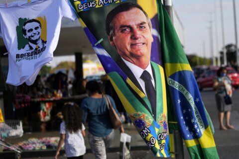 Brazilians rally for democracy, seek to rein in Bolsonaro
