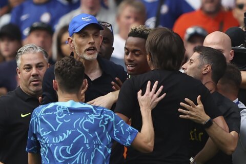 Battle of the Bridge 2: Coaches clash as Chelsea, Spurs draw