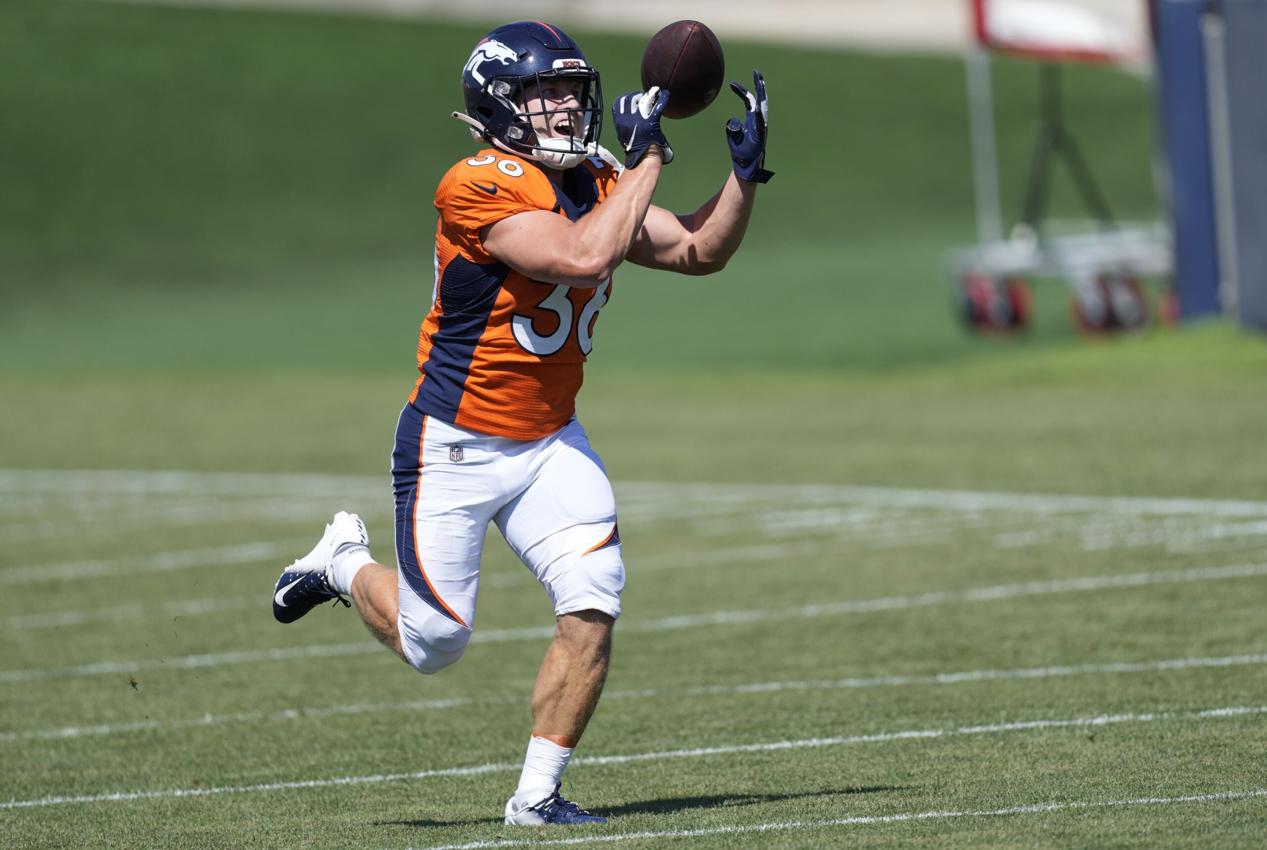 Broncos WR Tim Patrick Hauls In Touchdown Catch Against Bengals