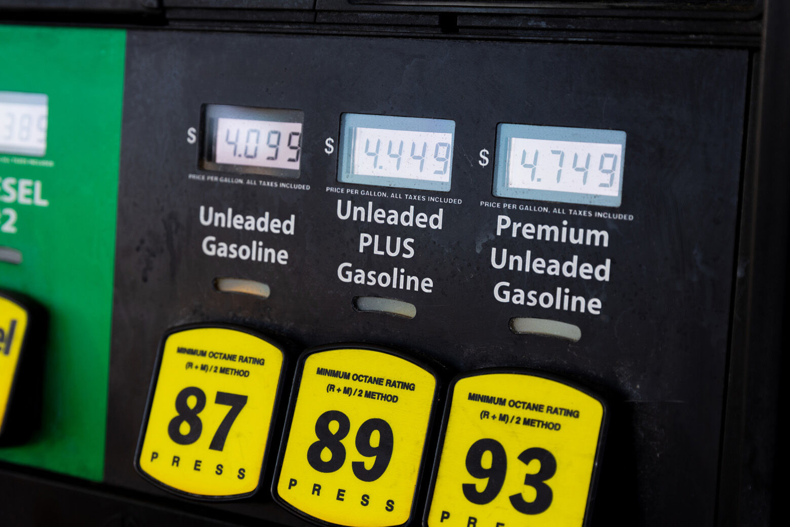 There’s only one state left where it’s illegal to pump your own gas
