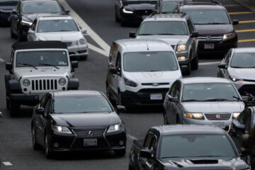 Traffic is seen on I-395 on July 1, 2022 in Washington, DC. According to a report from AAA for the July 4 holiday weekend, they forecast that 42 million Americans, the most ever, will take a road trip of 50 miles or more.  (Photo by Alex Wong/Getty Images)