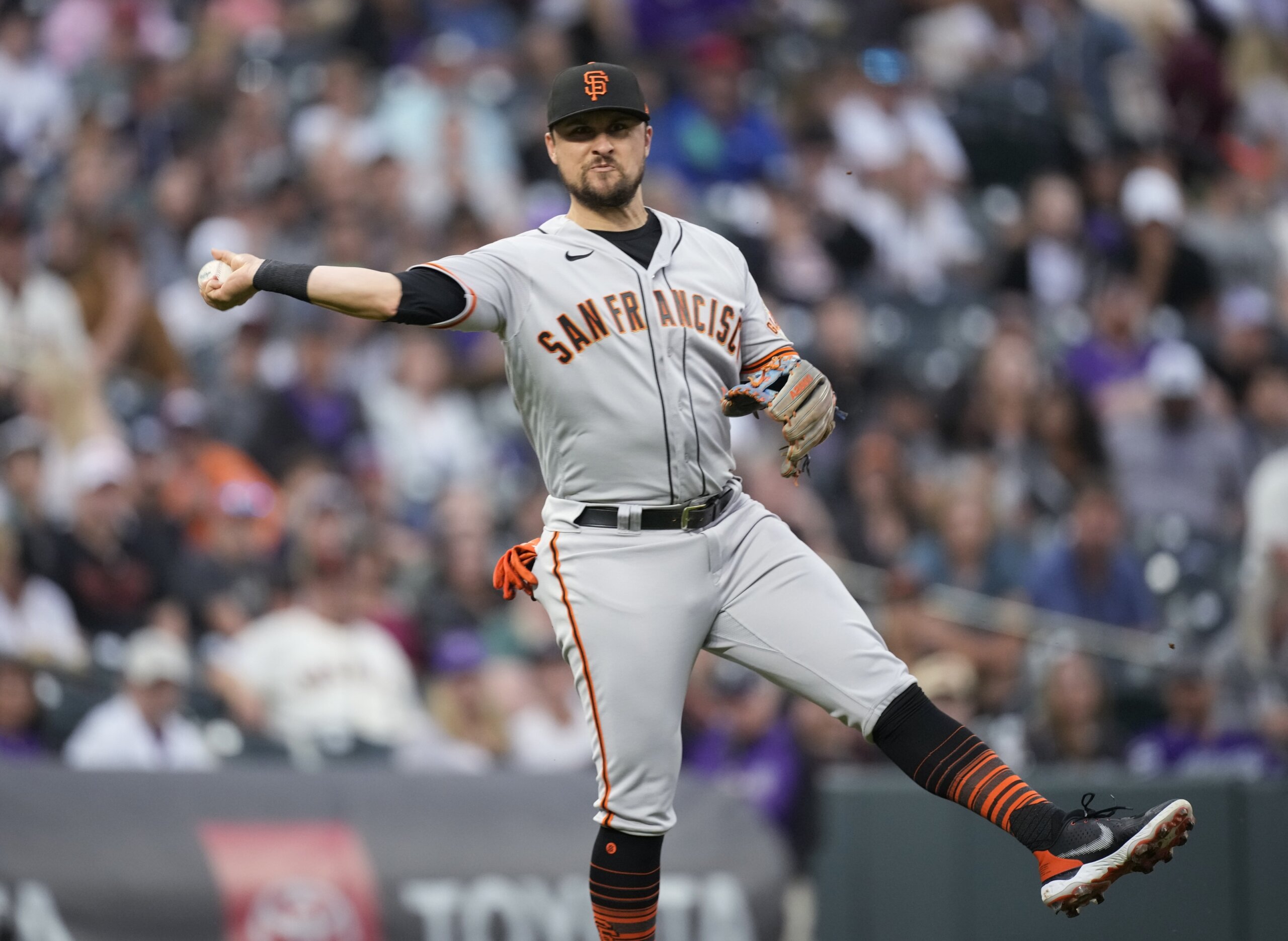 Crawford's 3-run homer sends Giants past Rockies 4-3